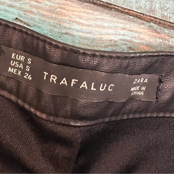 Zara Black Faux Leather Shorts Size Small - Picture 9 of 10